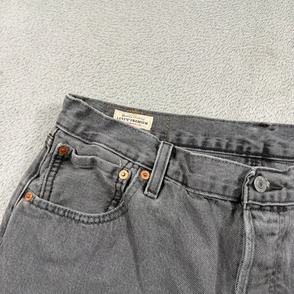 Levis Premium 501 93' Denim Shorts Mens 36 Grey Cut Off Raw Hem Button Fly